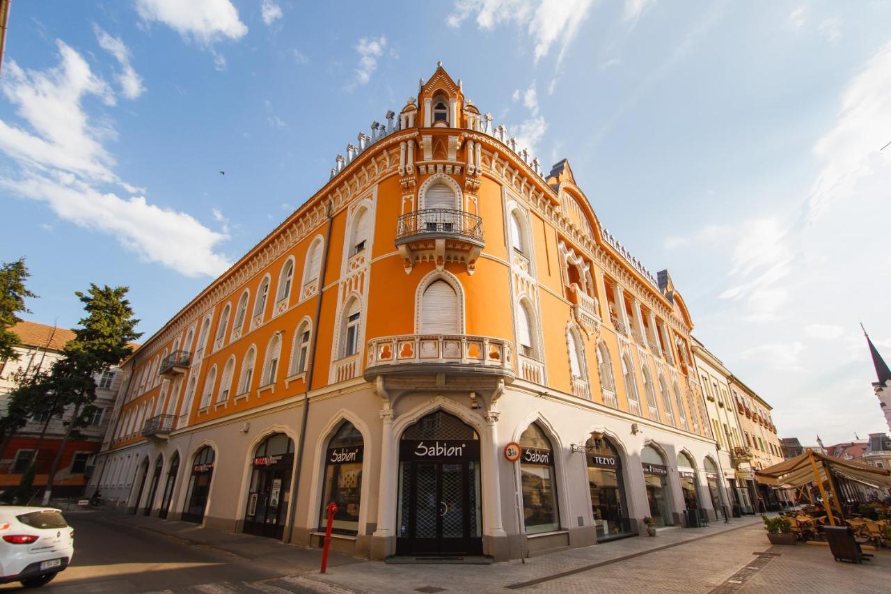 Unique Experience At Rimanoczy Palace Oradea Dış mekan fotoğraf