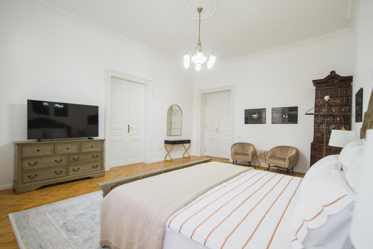 Unique Experience At Rimanoczy Palace Oradea Dış mekan fotoğraf