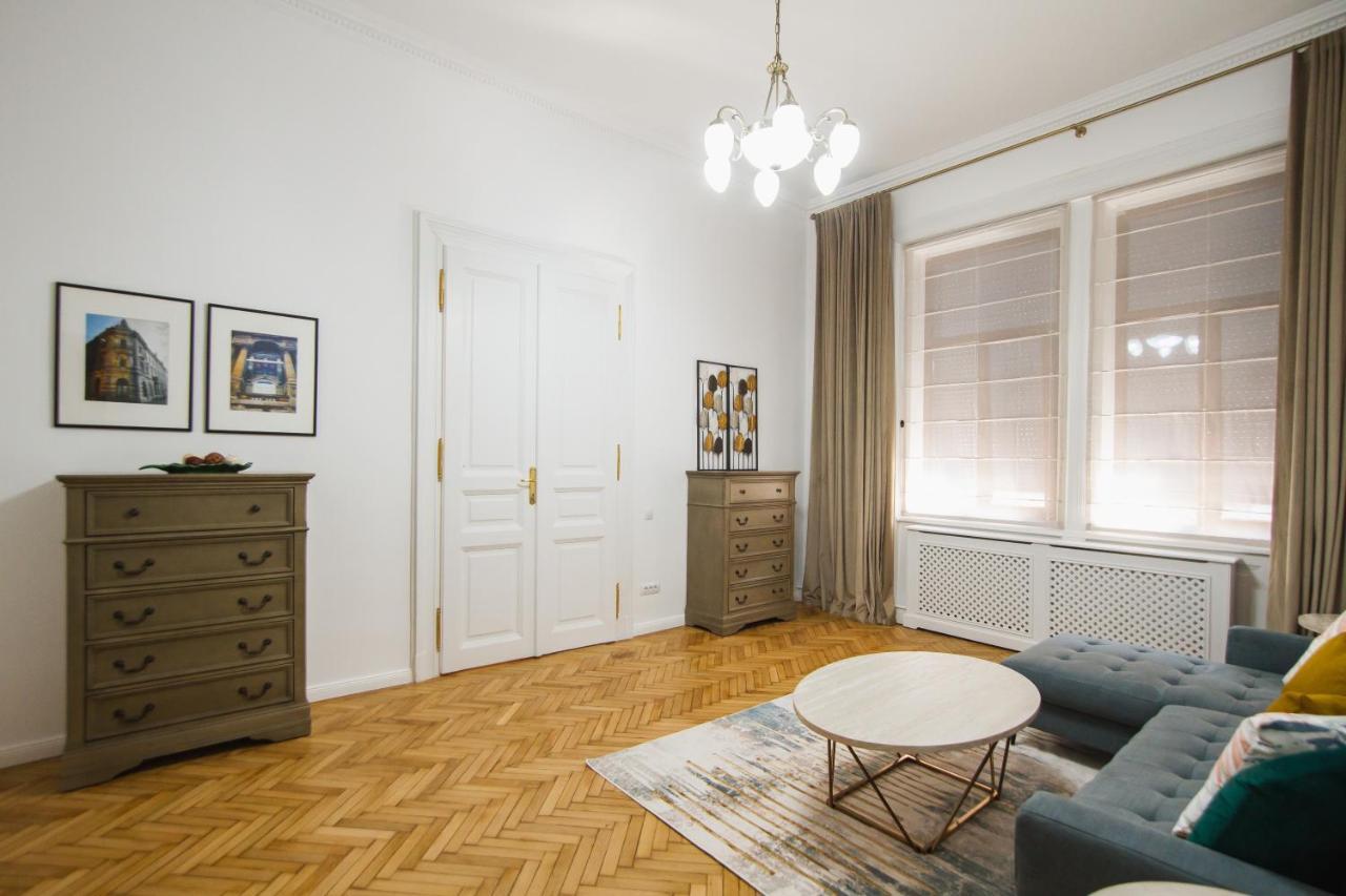 Unique Experience At Rimanoczy Palace Oradea Dış mekan fotoğraf